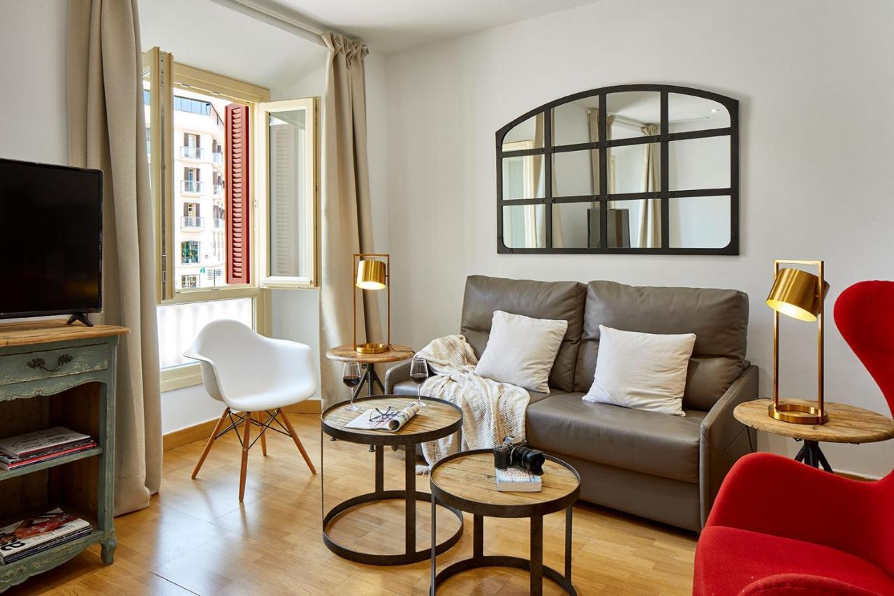 Lodgingmalaga Plaza Constitucion Dış mekan fotoğraf