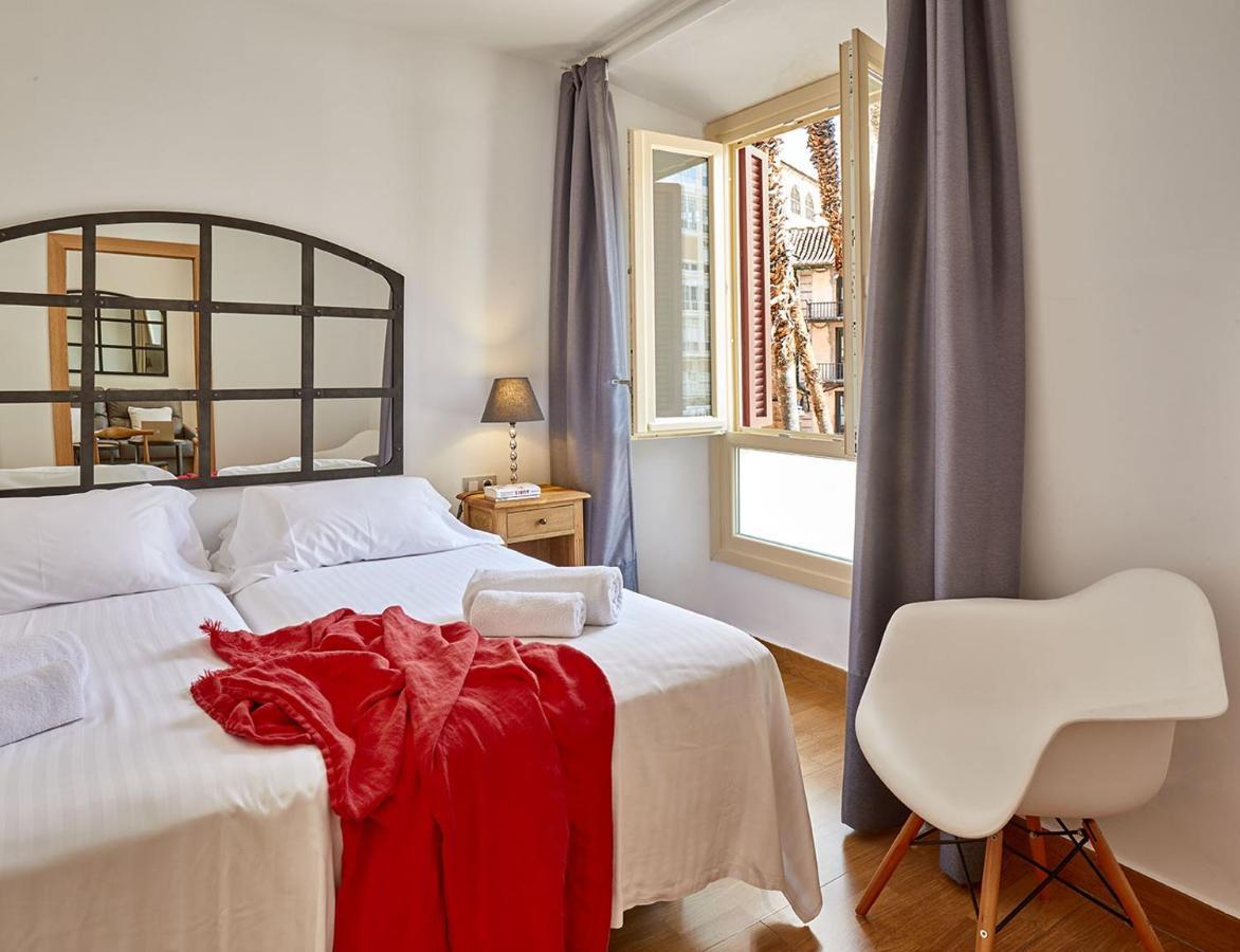 Lodgingmalaga Plaza Constitucion Dış mekan fotoğraf