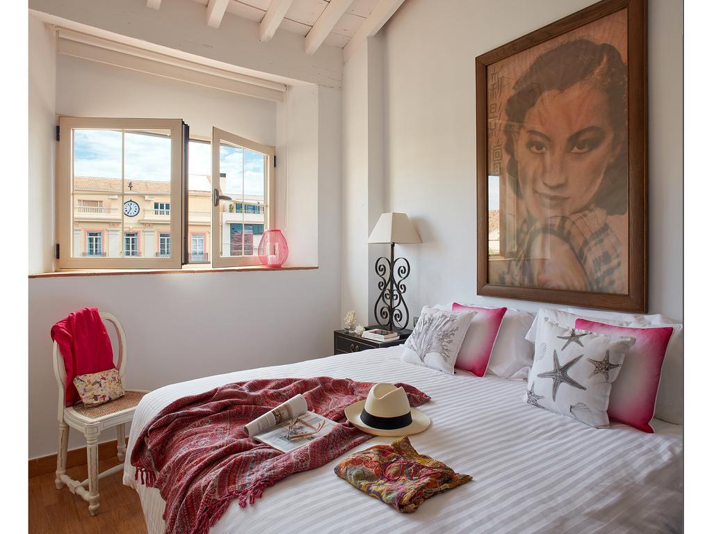 Lodgingmalaga Plaza Constitucion Dış mekan fotoğraf