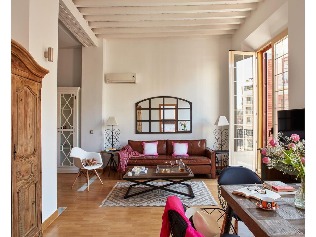 Lodgingmalaga Plaza Constitucion Dış mekan fotoğraf